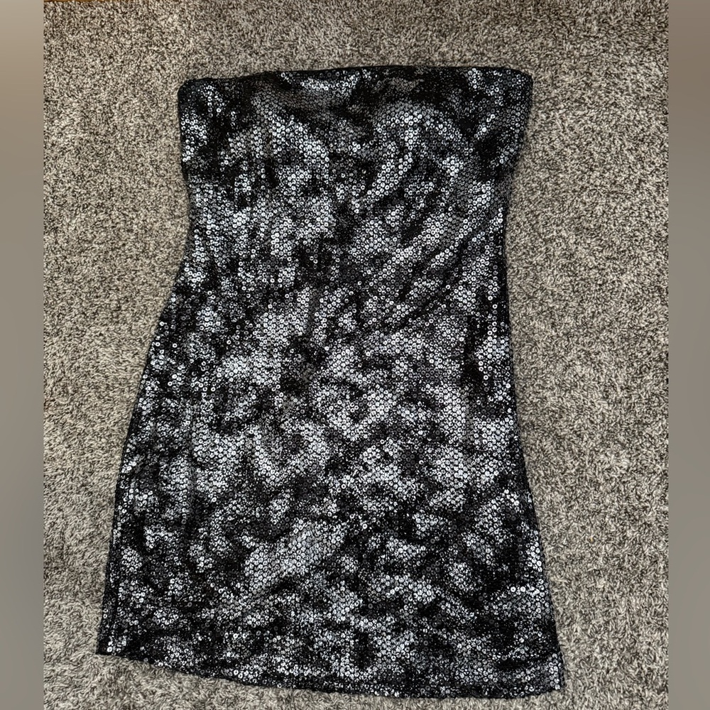 Ruby Rox Strapless Black and Silver sequins Y2K tube top mini dress!!